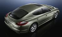 Porsche Panamera S Hybrid （ポルシェ パナメーラ S ハイブリッド）