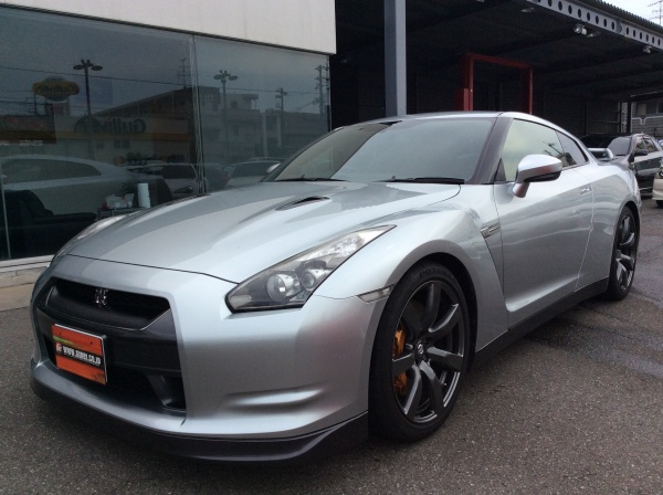新着!ニッサン GT-R ブラックエディション R35 GTNET西宮店最新中古車情報!!!