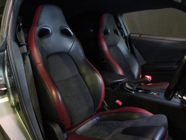 ニッサン GT-R ブラックエディション