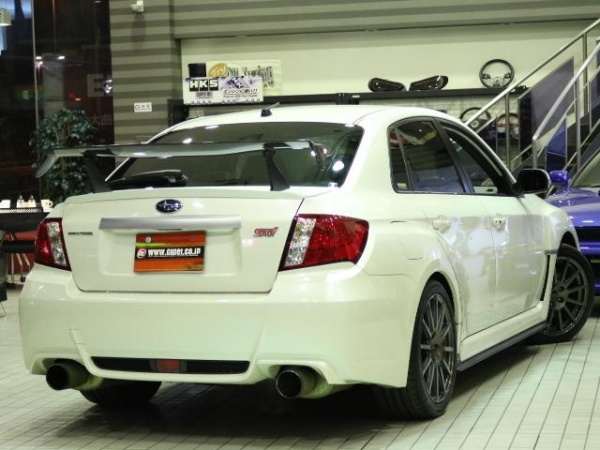 スバル インプレッサ WRX STI