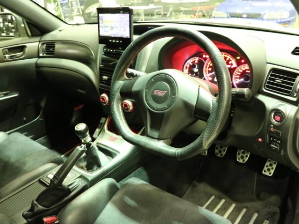 スバル インプレッサ WRX STI