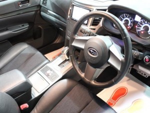 レガシィB4 2.5GT Sパッケージ　室内