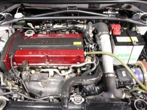 ランサーエボリューション7　エンジンルーム