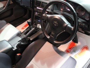 ER34スカイライン25GT-T　内装