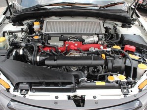 インプレッサWRXSTIAライン　エンジンルーム