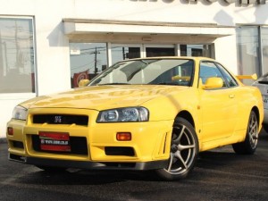 スカイラインGT-R Vスペック フロント