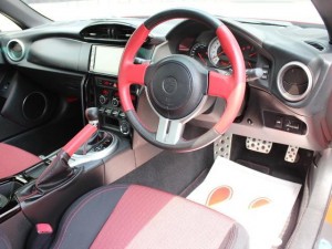 86GT 室内