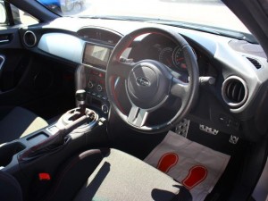 BRZ S 内装画像