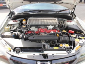 インプレッサWRXSTIAライン　エンジン画像
