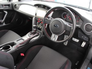 BRZ S 内装画像