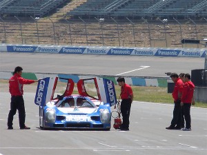 レース前には、日産R92CPのデモランを行われファンを魅了した。