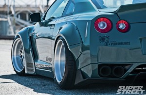 2009-nissan-gtr-liberty-walk-fenders-07