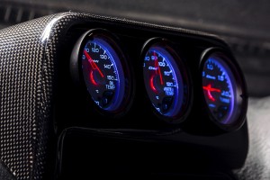 1990-nissan-skyline-gt-r-custom-carbon-fiber-gauge-pod