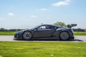 acura-nsx-gt3-side-view