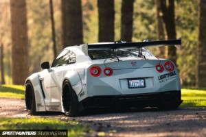 liberty-walk-r35-gtr_16