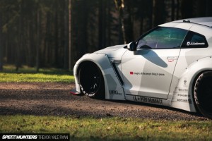 liberty-walk-r35-gtr_37