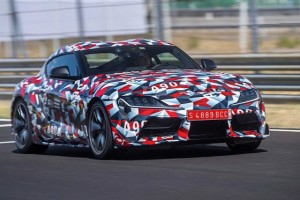 012-toyota-supra-a90-prototype-sam-driving.JPG