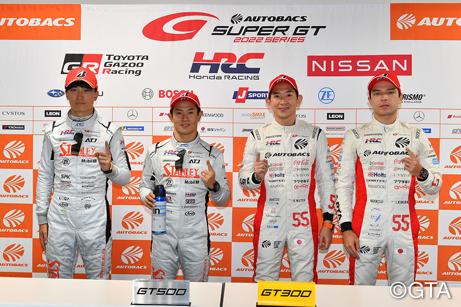 Rd8_pp_pressconference_005
