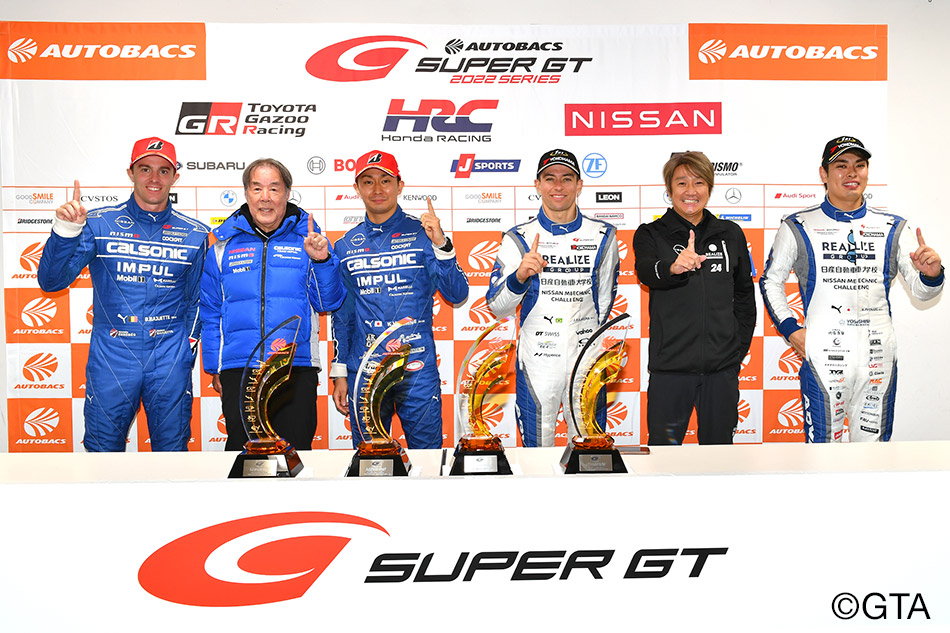 Rd8_serieschampion_pressconference_009