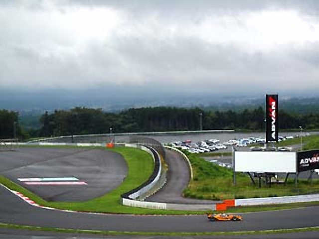 Fニッポン第4戦、決勝日のフリー走行トップはロッテラー！0