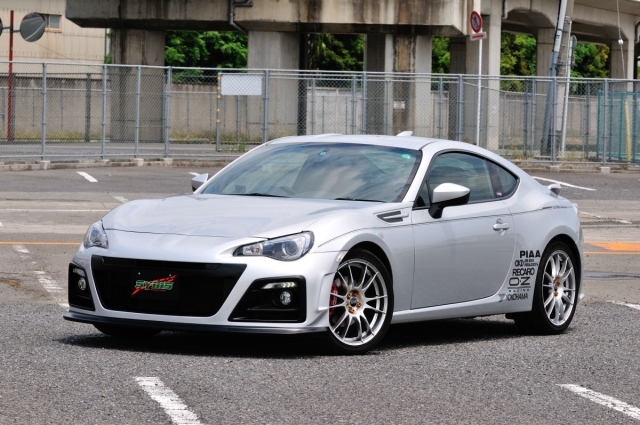GTNETニュース :スバルBRZ用にフロント/リアバンパーを発売 from