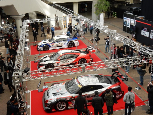 大阪オートメッセに、SUPER GT車両がお目見え！0