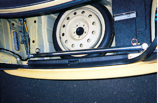 リアトランクバー】三菱 ランサーエボリューション9（CT9A） CUSCO